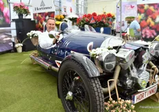 Stefan Laridon, managing director of Hortinno, in the Hortinno wagon of the FlowerTrials. The wagon was exactly the same colour blue as the pots they use.